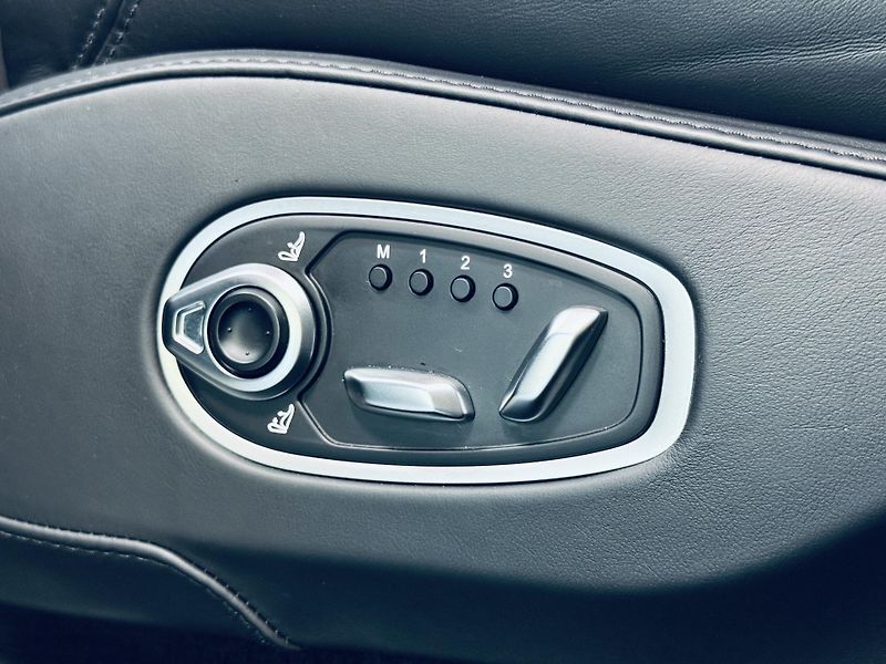Aston Martin DBX (2021) 550*AIR*XENON.GREY*TOP - fotka 21 z 48