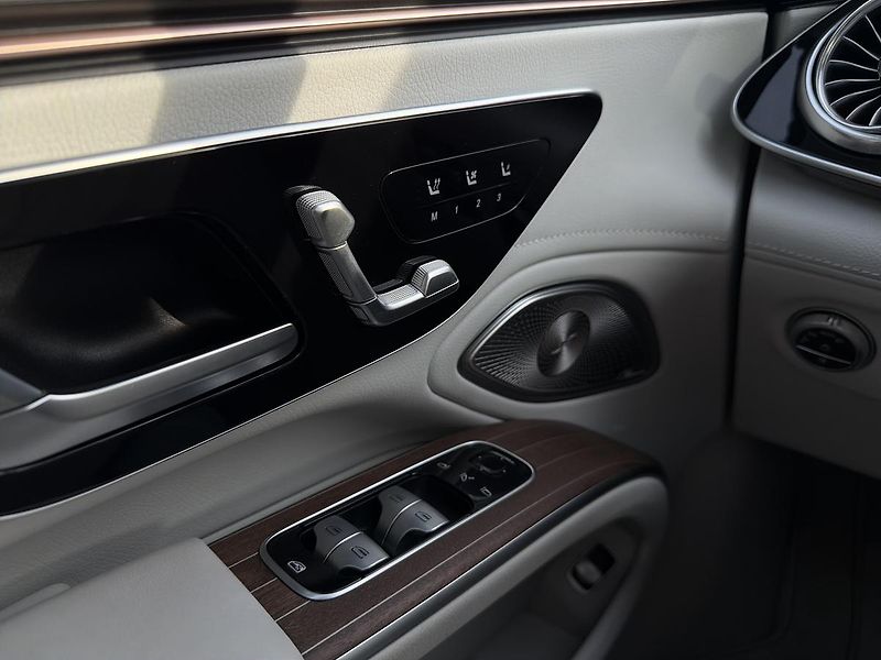 Mercedes-Benz EQS 580 4M, EDITION ONE - fotka 16 z 20