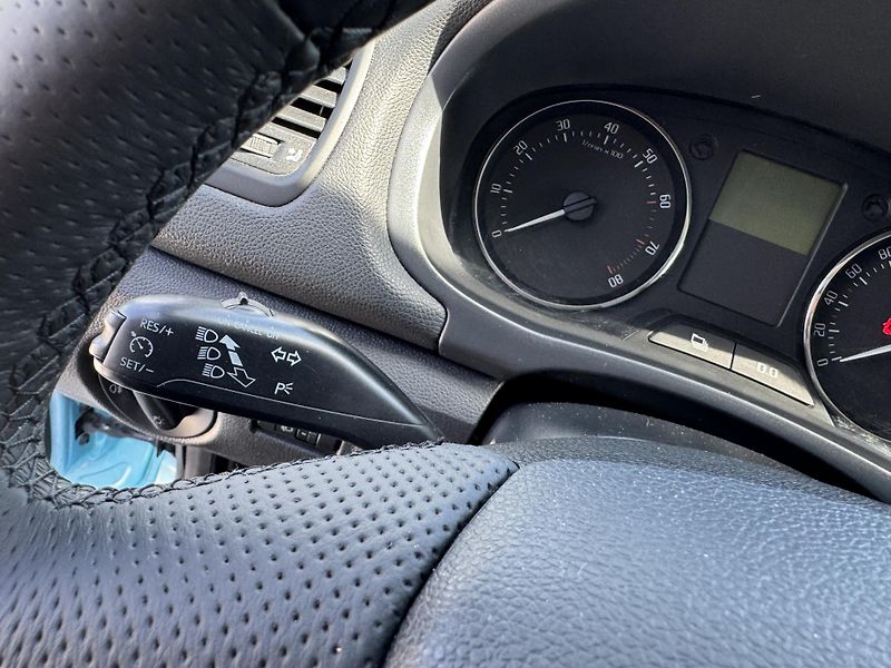 Škoda Roomster 1.2TSi,rezervace - fotka 16 z 39