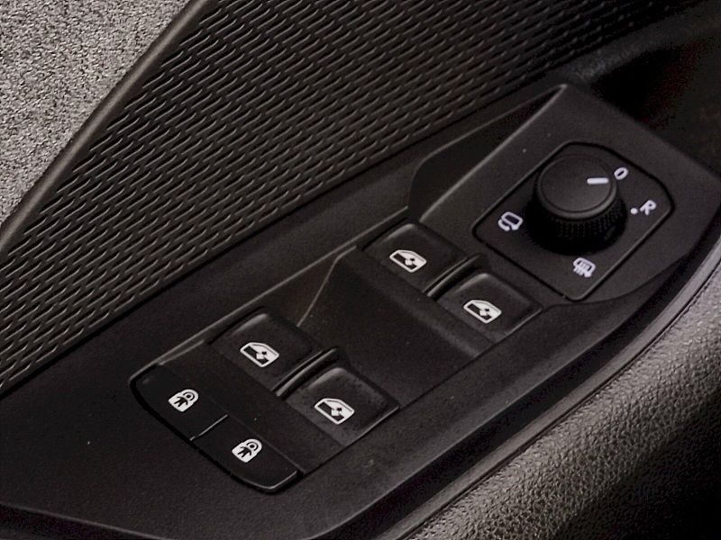 Škoda Octavia (2025) Top Selection 1,5 Tsi 110 Kw D - fotka 26 z 39