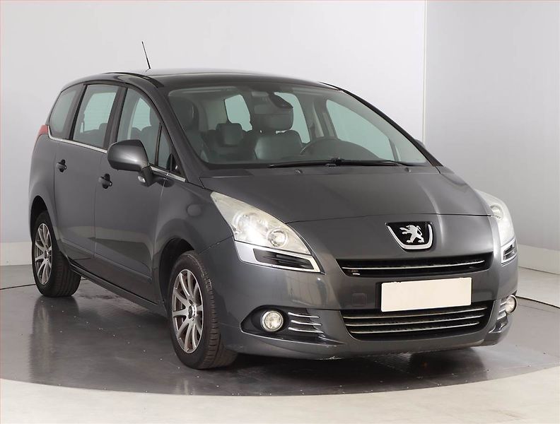 Peugeot 5008 (2012) Allure 1.6 HDi, po STK - fotografie inzerátu