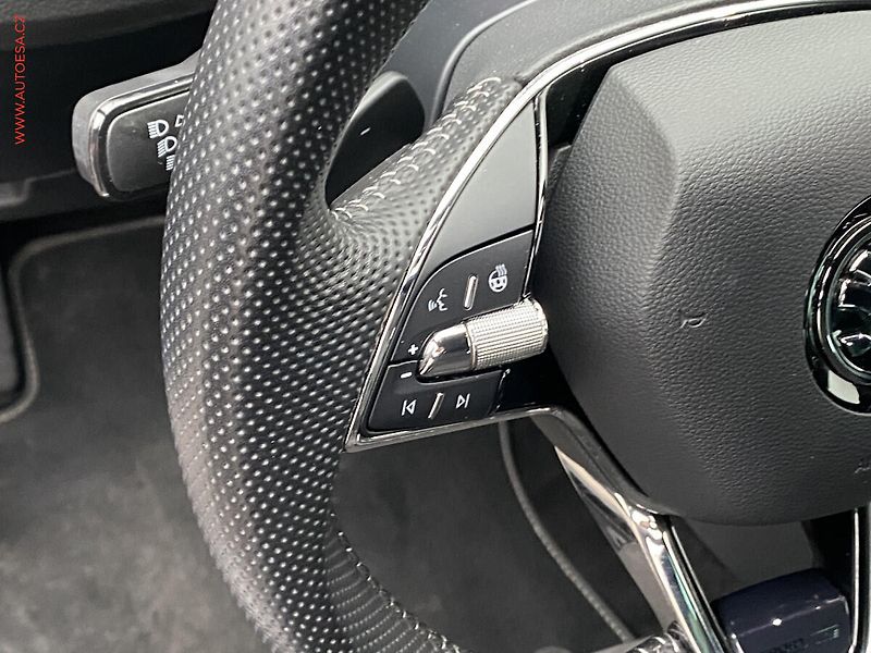 Škoda Superb (2022) 2.0 TDi, 2.maj,ČR, SportLine - fotka 14 z 19