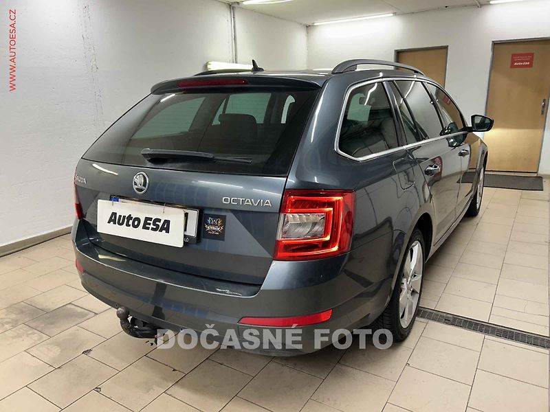 Škoda Octavia (2016) 2.0TDi, 2.maj, Style, navi - fotka 2 z 3