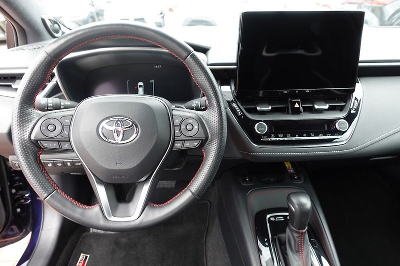 Toyota Corolla 2,0 HEV GR SPORT Dynamic JBL - fotka 16 z 33