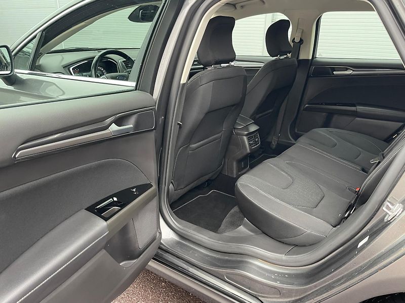 Ford Mondeo (2021) 2.0 TITAN,PO VELKÉM SERVISE - fotka 19 z 21