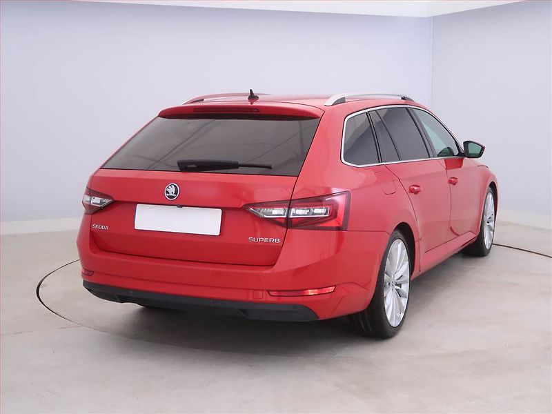 Škoda Superb (2016) Style Plus 1.4 TSI, Automat - fotka 5 z 16