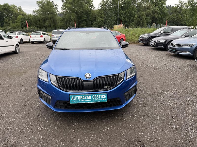 Škoda Octavia 2.0 TDI RS - fotka 2 z 25