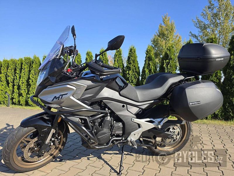 CFMOTO 700 MT Premium (2024) - fotka 10 z 19