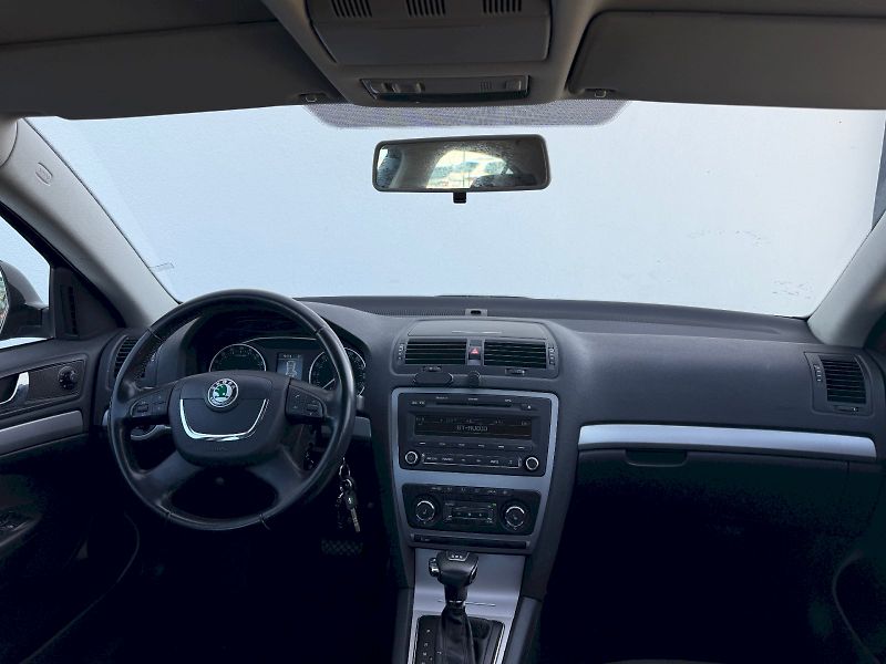 Škoda Octavia (2012) LIM CR Elega 103/2.0 6AG - fotka 5 z 24