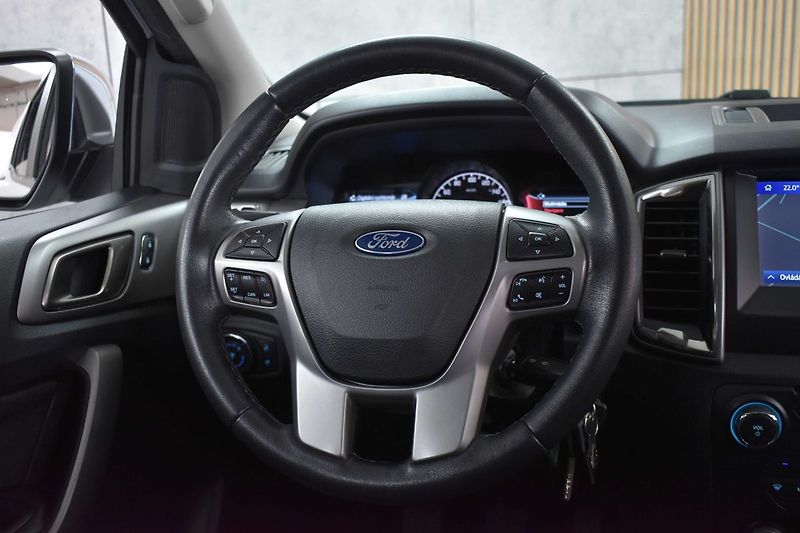 Ford Ranger 2.0 XLT*Naviják*4x4*TAŽNÉ*ČR 1 - fotka 19 z 45