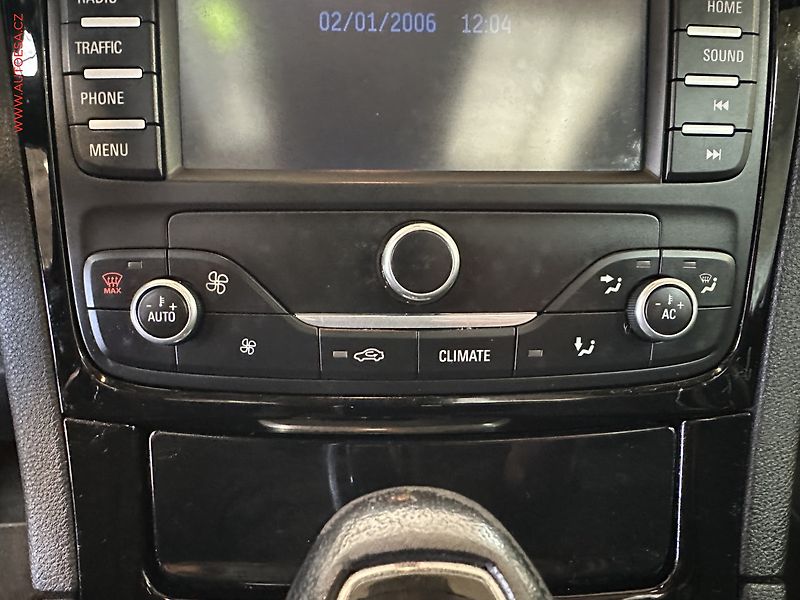 Ford Galaxy (2012) 2.0TDCi 7míst, AT, navi - fotka 17 z 21