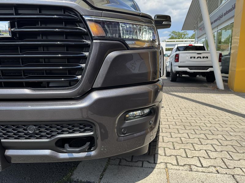 RAM 1500 5,7 HEMI Laramie Rambox - fotka 55 z 60