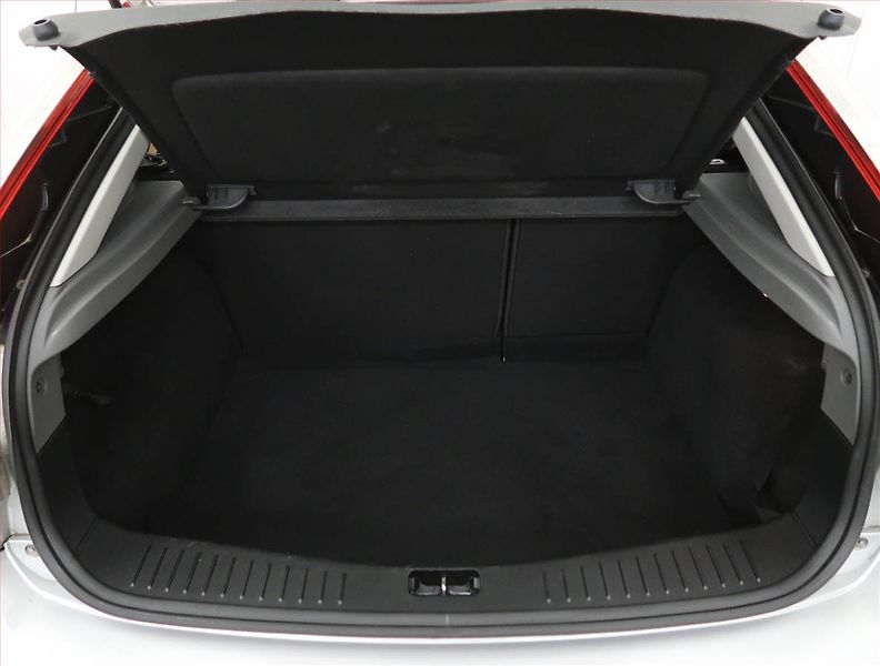 Ford Focus (2009) 1.6 16V, Serv.kniha, nová STK - fotka 13 z 16