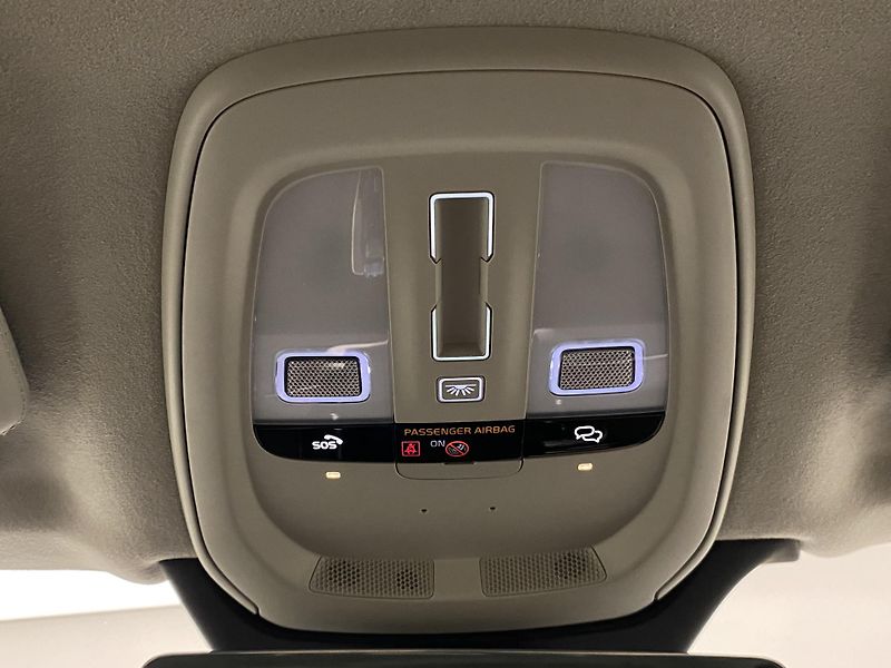 Volvo XC90 (2026) T8 AWD RECHARGE DARK ULTRA - fotka 43 z 76
