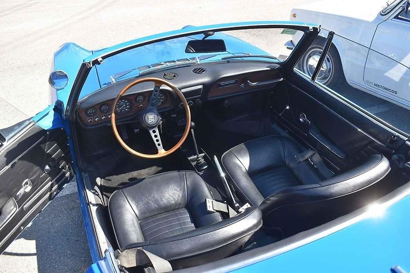 Ve Španělsku jsme mohli zkoušet historické modely Seatu