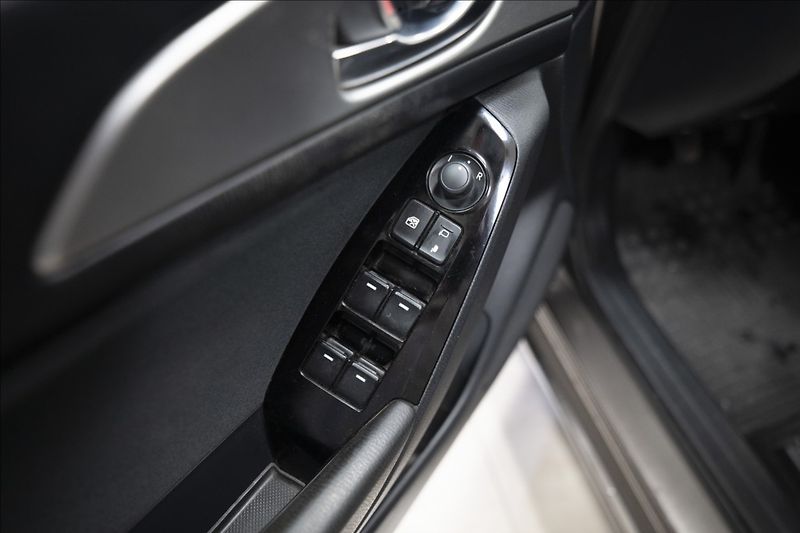 Mazda 3 2,0 SKYACTIV NAVI TAŽNÉ ČR - fotka 31 z 38