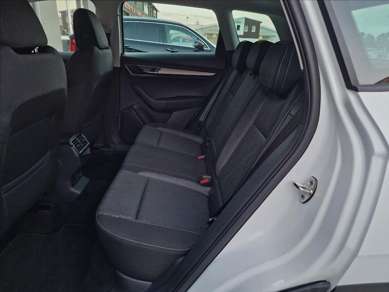 Škoda Karoq 2.0 TDI Style DSG,ČR,1.Maj - fotka 17 z 50