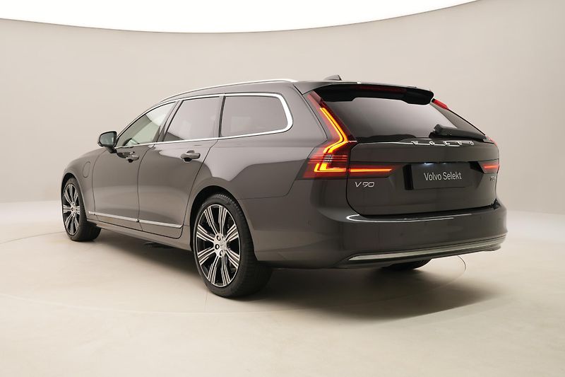 Volvo V90 T8 AWD RECHARGE BRIGHT ULTRA - fotka 11 z 58