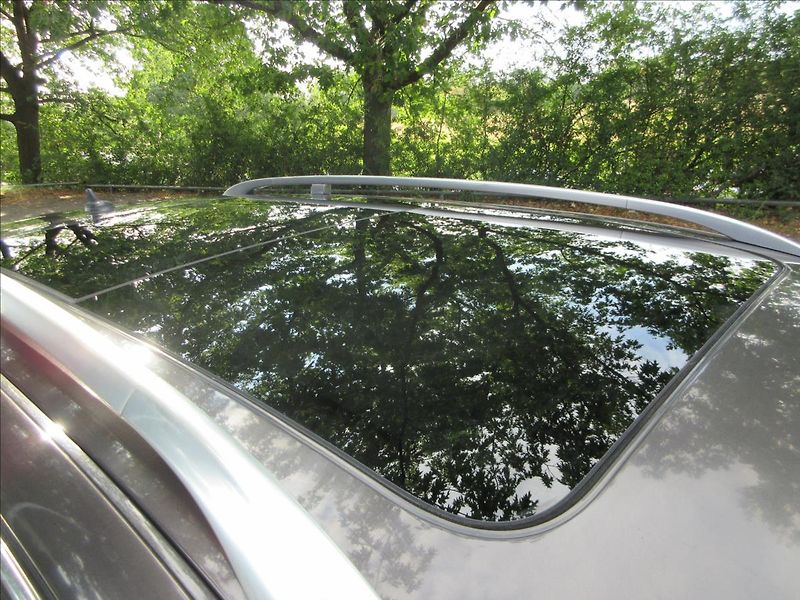 Škoda Superb 2,0 TDi Závada Přev. Panorama - fotka 26 z 30
