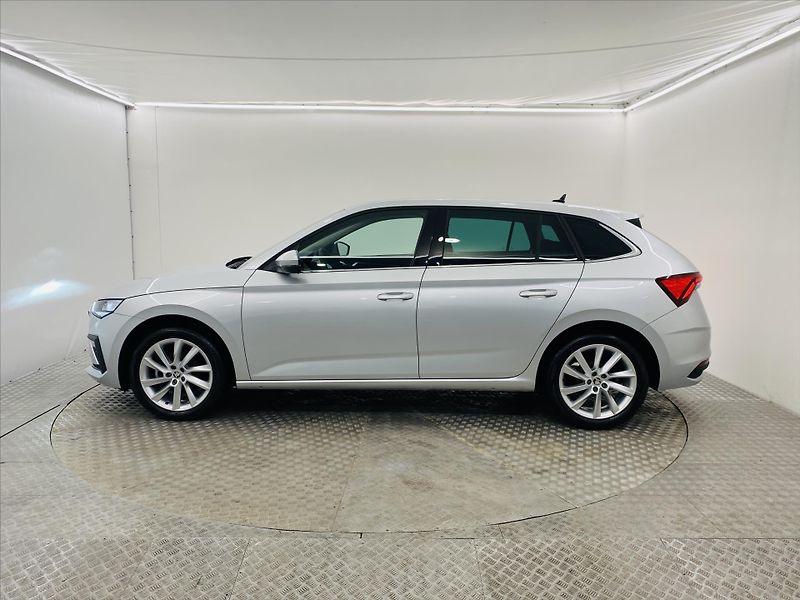 Škoda Scala 1,0 TSI 85kW Top Selection - fotka 3 z 27