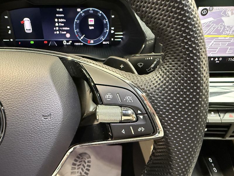 Škoda Octavia 2.0 TDI 110kW DSG Style Combi - fotka 12 z 21