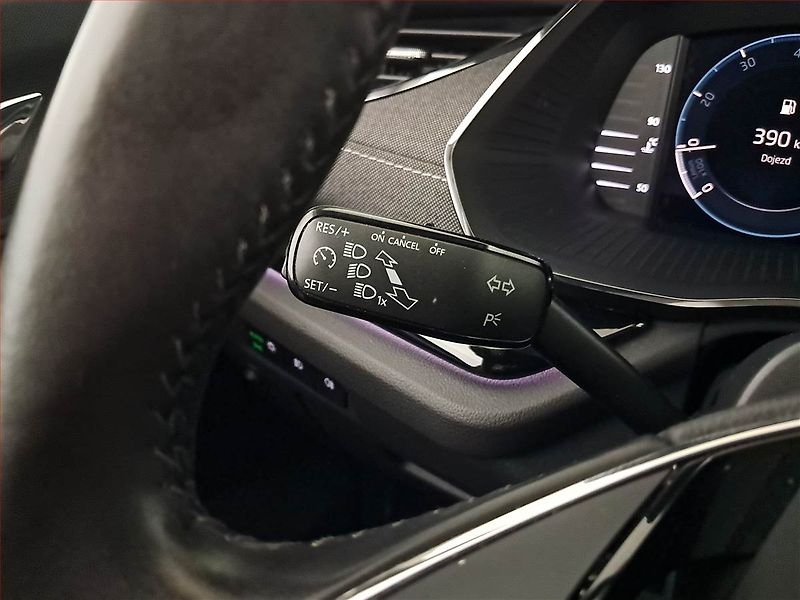 Škoda Octavia (2023) Style 1.5 TSI, ČR,1.maj - fotka 17 z 23