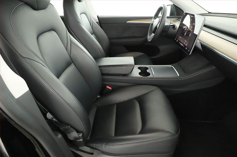 Tesla Model Y (2023) Long Range AWD 79kWh, SoH 92% - fotka 7 z 29