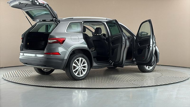 Škoda Kodiaq 2.0 TDI DSG 4x4 Style - fotka 6 z 29
