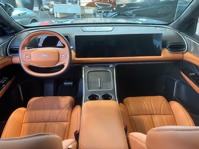 Xpeng G9 (2026) AWD Performance - 575 HP !!! - fotka 2 z 2