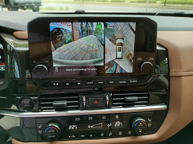 Nissan Pathfinder (2025) Platinum AWD - fotka 22 z 27