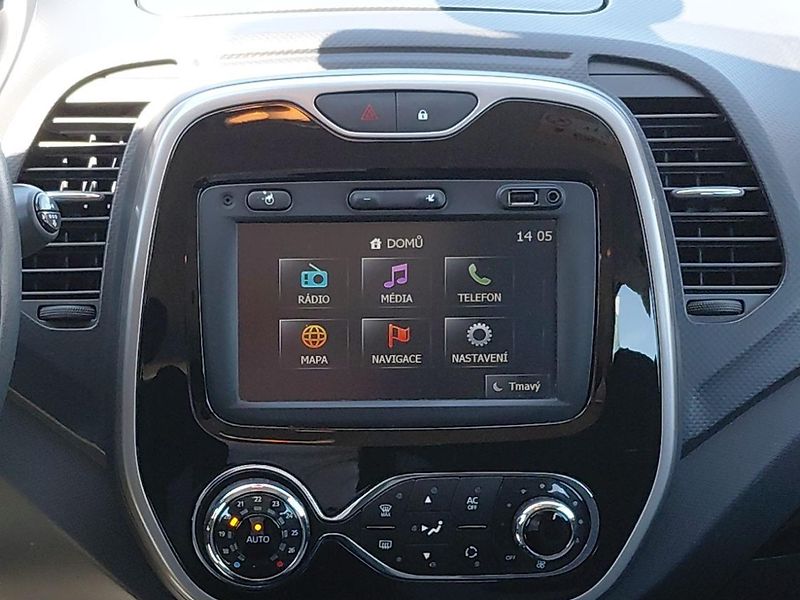 Renault Captur (2013) 1,5 DCi 66 kW LIMITED - fotka 18 z 23