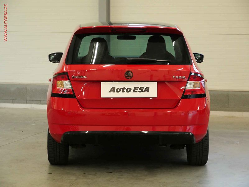 Škoda Fabia (2016) 1.2 TSI, ČR, Xenon, panor. - fotka 5 z 13