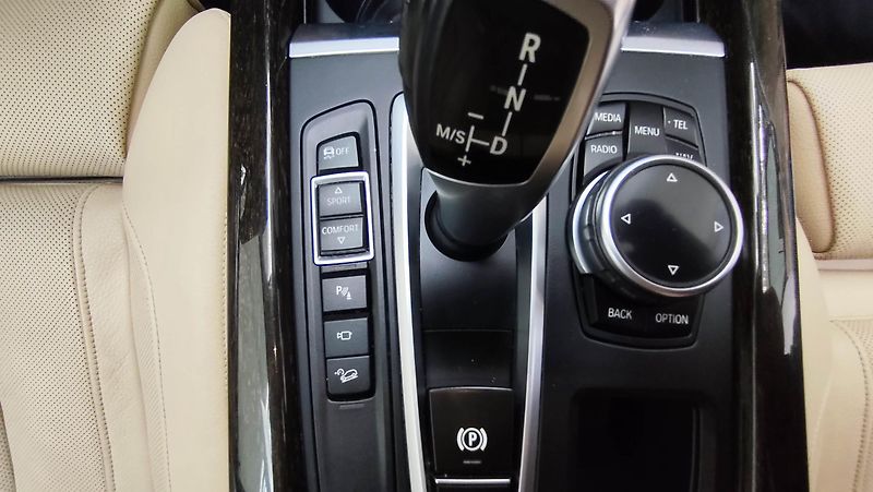 BMW X5 (2014) - fotka 47 z 63