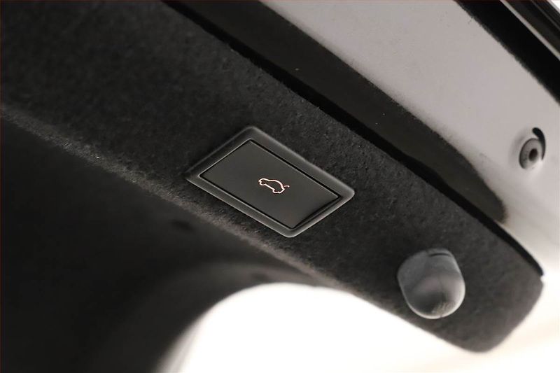 Škoda Superb (2022) Laurin&Klement 2.0 TDI - fotka 12 z 18