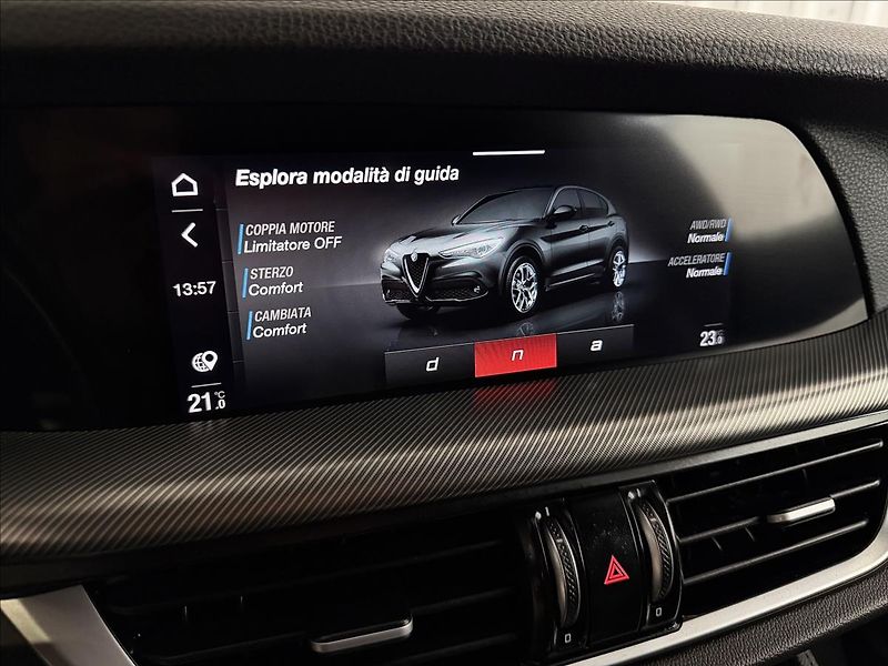 Alfa Romeo Stelvio VELOCE 154kW Q4 - fotka 26 z 44