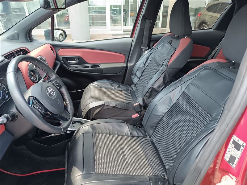 Toyota Yaris 1,5 WT-i AT 54KW HYBRID - fotka 19 z 21