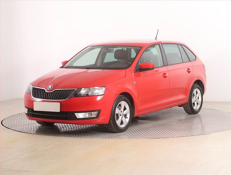 Škoda Rapid (2014) Spaceback 1.2 TSI, Tempomat - fotka 2 z 17