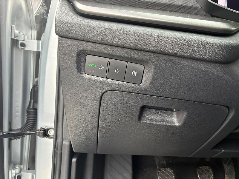 Škoda Octavia (2023) 2.0TDi, 85KW, ACC, KEYLESS,DPH - fotka 21 z 24