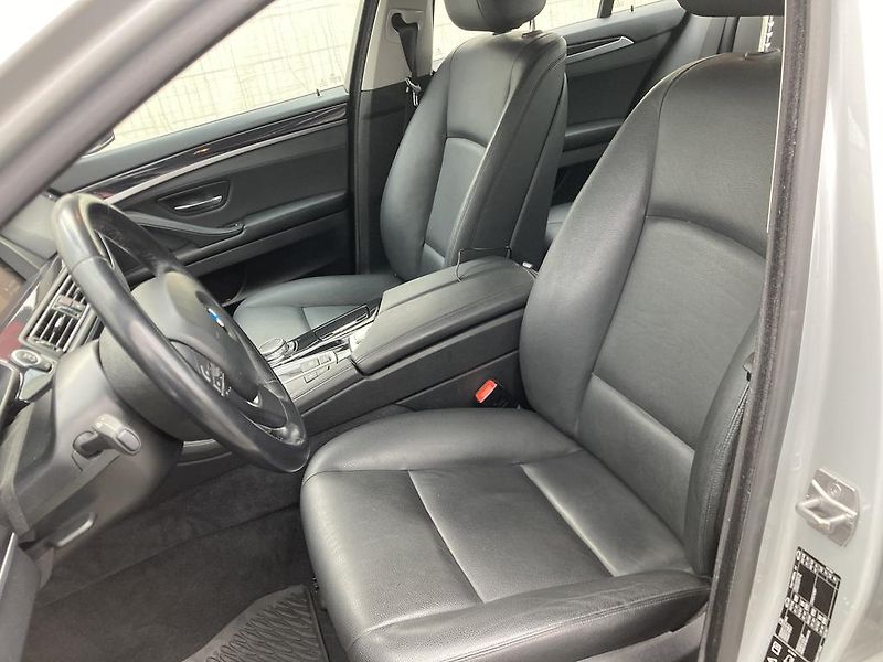 BMW Řada 5 2,0 525 XD ČR servis - fotka 15 z 29