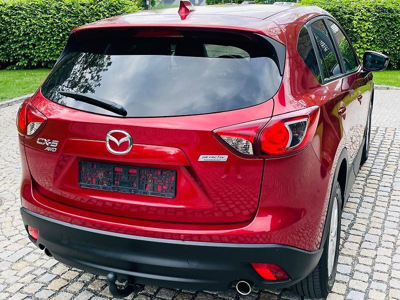 Mazda CX-5 2.0i AUT 4x4 SENZORY TAŽNÉ - fotka 14 z 49