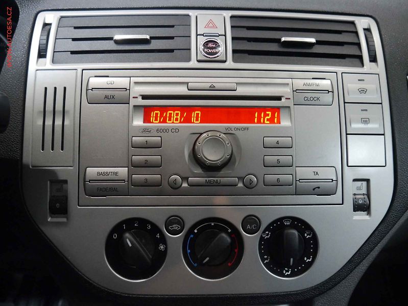 Ford Kuga (2009) 2.0 TDCI 4x4, ČR, STK2/28 - fotka 15 z 17