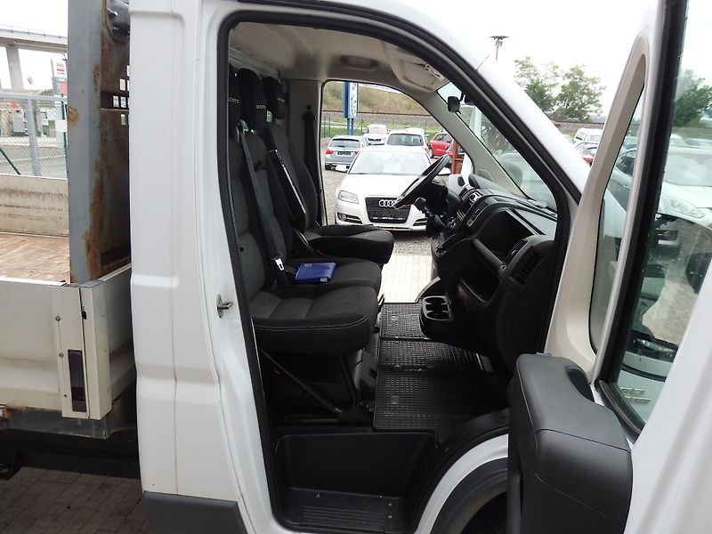 Fiat Ducato MAXI 2.3 Mjet L4 KLIMATIZACE - fotka 14 z 22