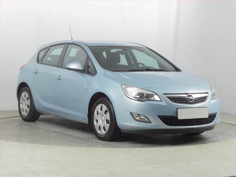 Opel Astra (2010) 1.4 16V, jezdí výborně - fotografie inzerátu