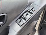 Toyota Corolla Verso (2008) 2.2 D-4D, AC, TZ, park.asist - náhled 13