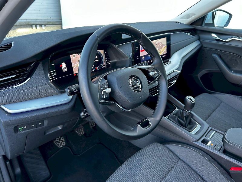 Škoda Octavia (2023) 1.5 TSI 110kW MP6 Style - fotka 25 z 35