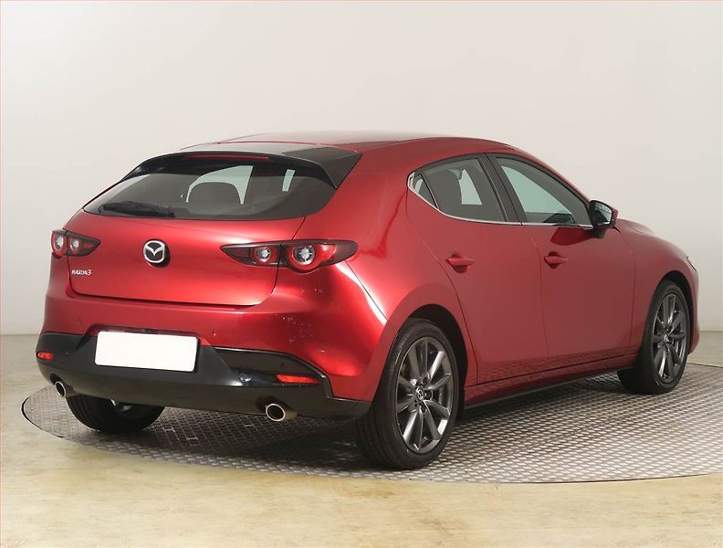Mazda 3 (2026) e-Skyactiv G140 - fotka 5 z 22