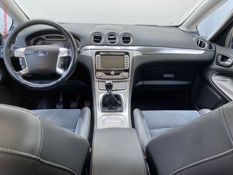 Ford S-MAX (2009) 2.2TDCi, Panorama, bixen - fotka 8 z 22