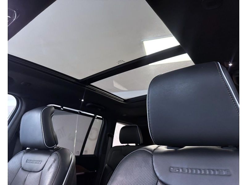 Jeep Grand Cherokee (2024) 2,0 T 380k PHEV 4x4 AT8 ZF SUM - fotka 23 z 27