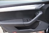 Škoda Octavia 2.0 TDI DSG NAVIGACE XENONY - náhled 24