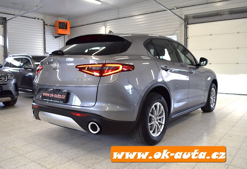 Alfa Romeo Stelvio 2.2 JTD Q4 SPORT 150 kW - DPH - fotka 7 z 60